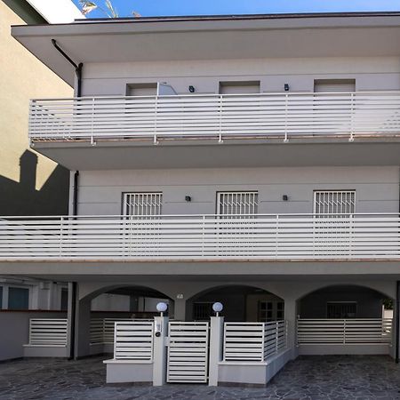 Apartamento Casa Plauto Bellaria-Igea Marina Exterior foto